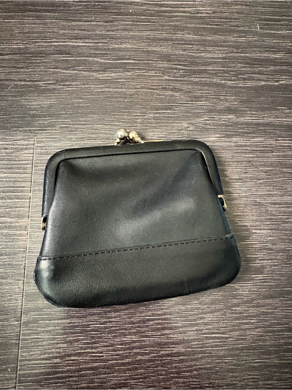 Vintage Coach 6903 Black Leather Kisslock Coin Purse Cartwheel Stamp
